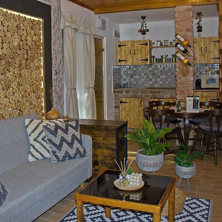 Cityside Cottage Eger Esterno foto