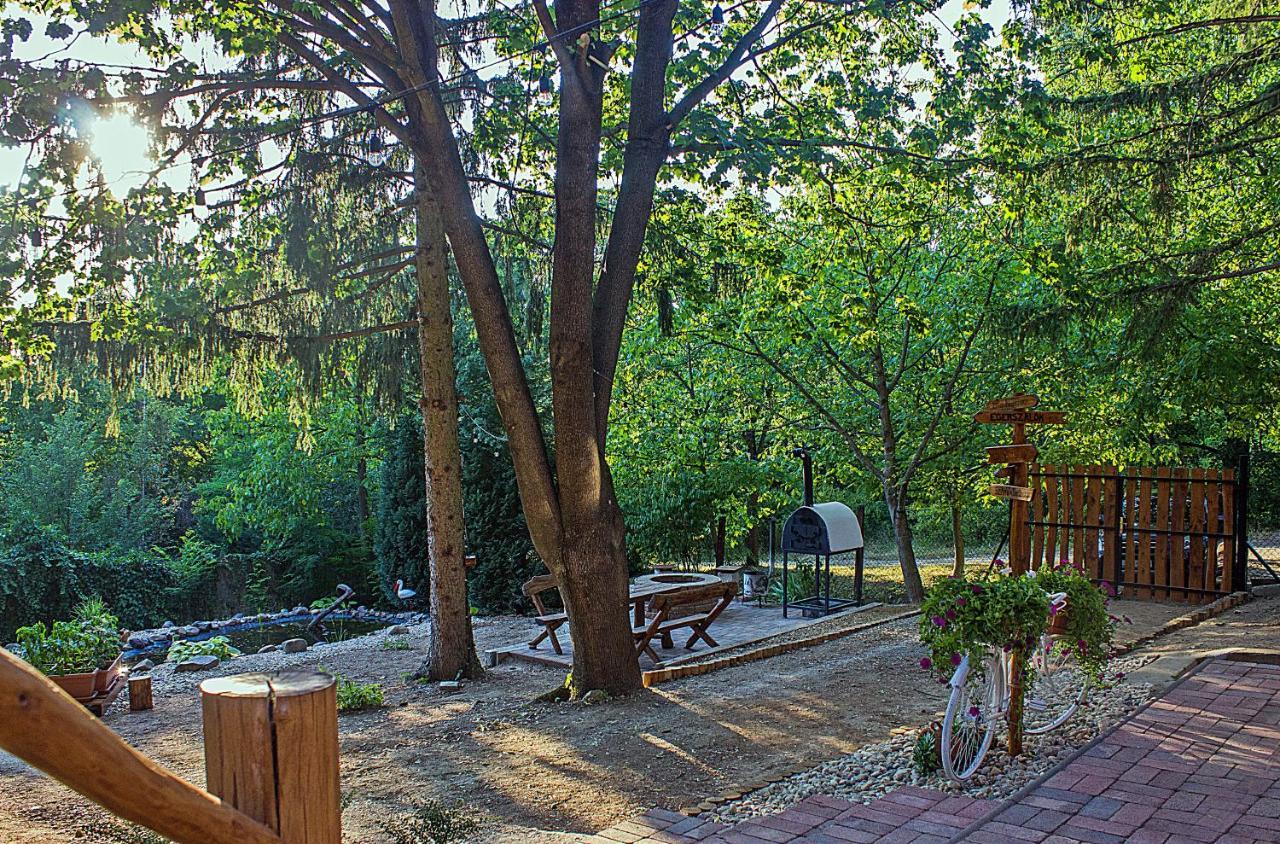 Cityside Cottage Eger Esterno foto